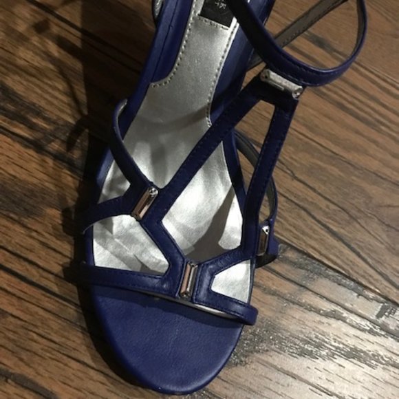 WHBM Royal Blue Heels - Picture 1 of 7